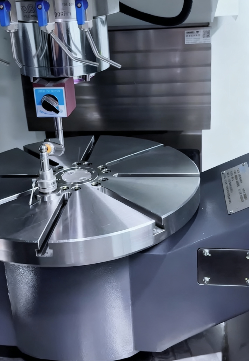 五軸加工中心 五軸加工中心